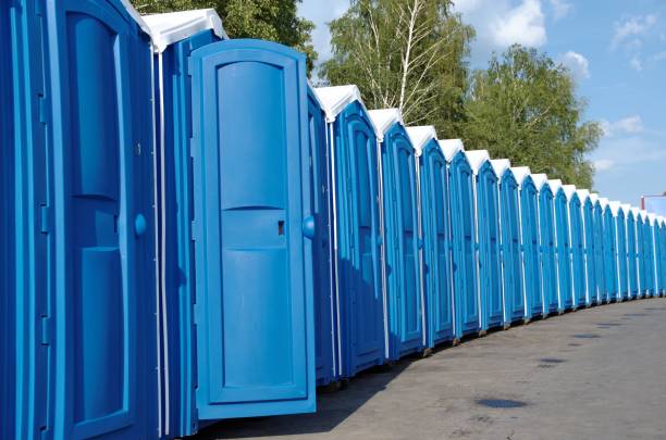 Best Portable restroom trailer rental  in Dillonvale, OH